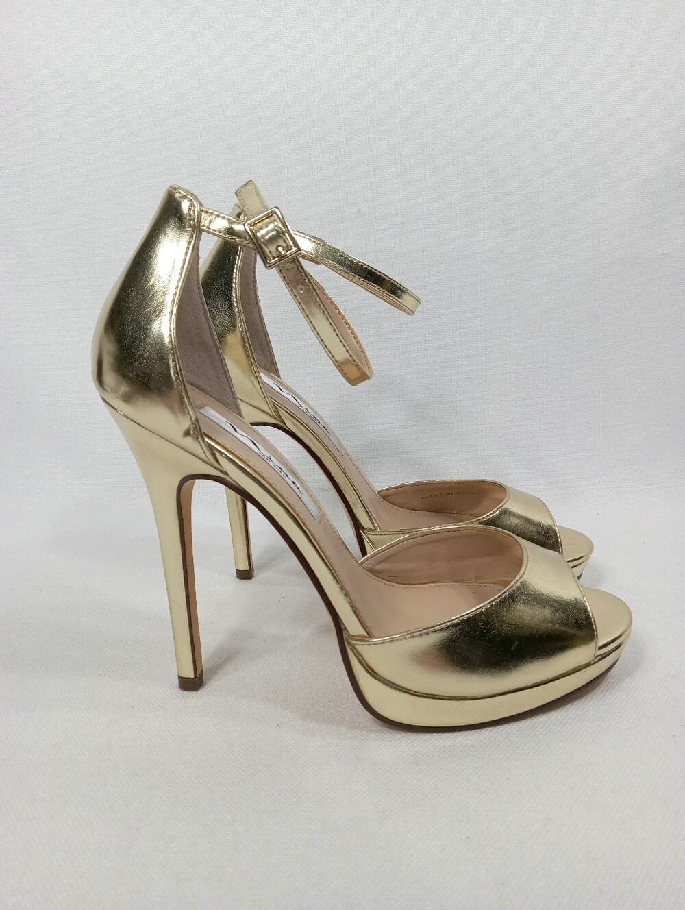 NINA Famia Gold Metallic Platform High Stiletto Heel Women's Size 8